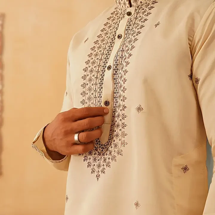 Jompers Ethnic Motifs Embroidered Mandarin Collar Cotton Silk Sequinned Straight Kurta, Cream
