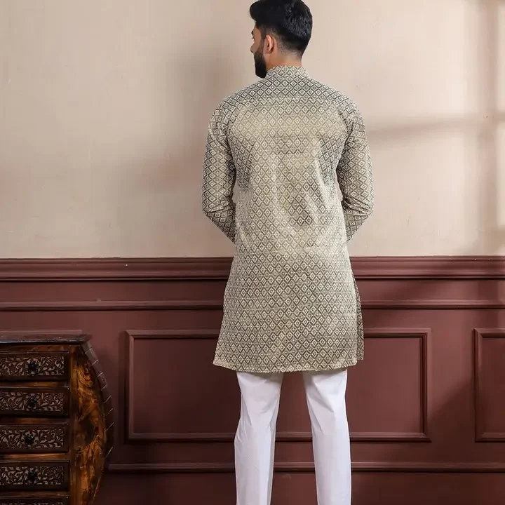 Koshin Men Sequinned Jacquard Kurta, Brown