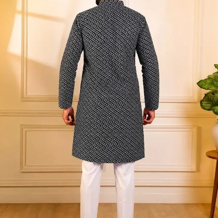 Koshin Men Sequinned Jacquard Kurta, Black