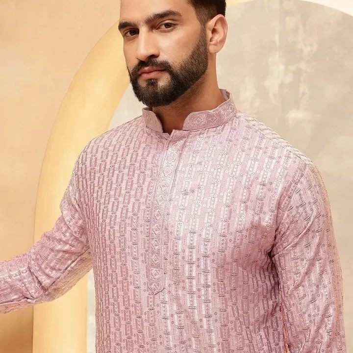SOJANYA Men Embroidered Thread Work Kurta, Pink