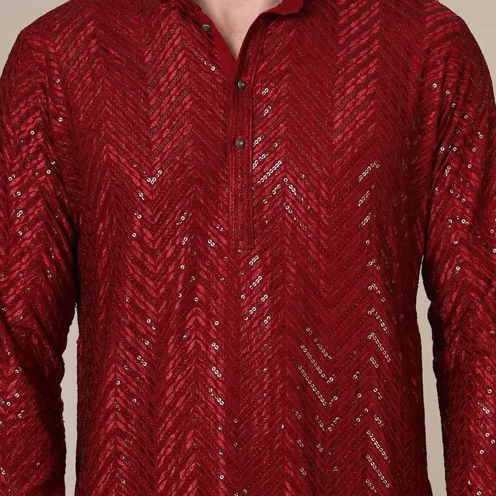 ADHIRAJAN Men Geometric Embroidered Chikankari Kurta, Maroon